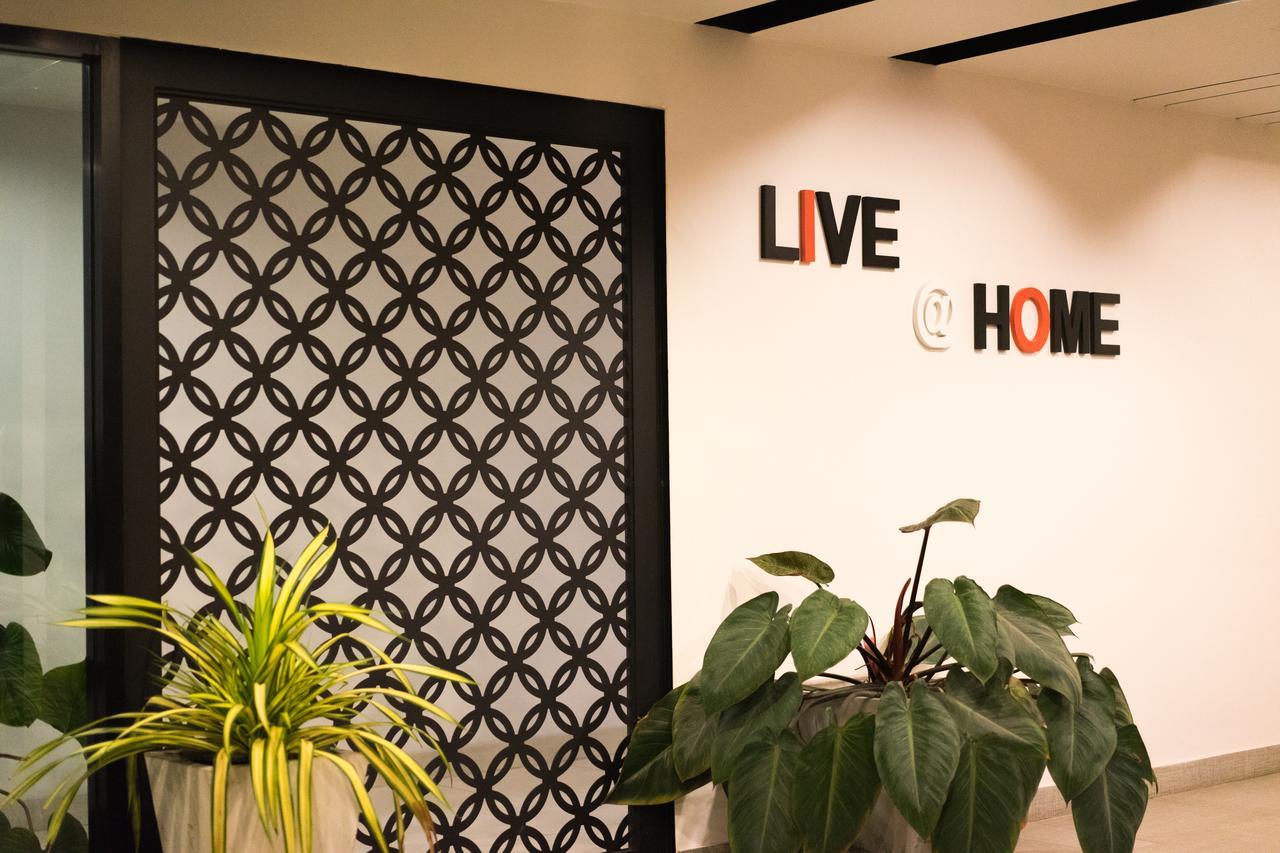 Live At Home Sukhumvit 105 Bangkok Dış mekan fotoğraf